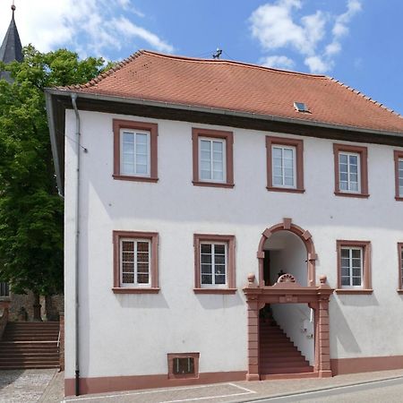Hotel Garni Sebastian Kirrweiler  Екстериор снимка