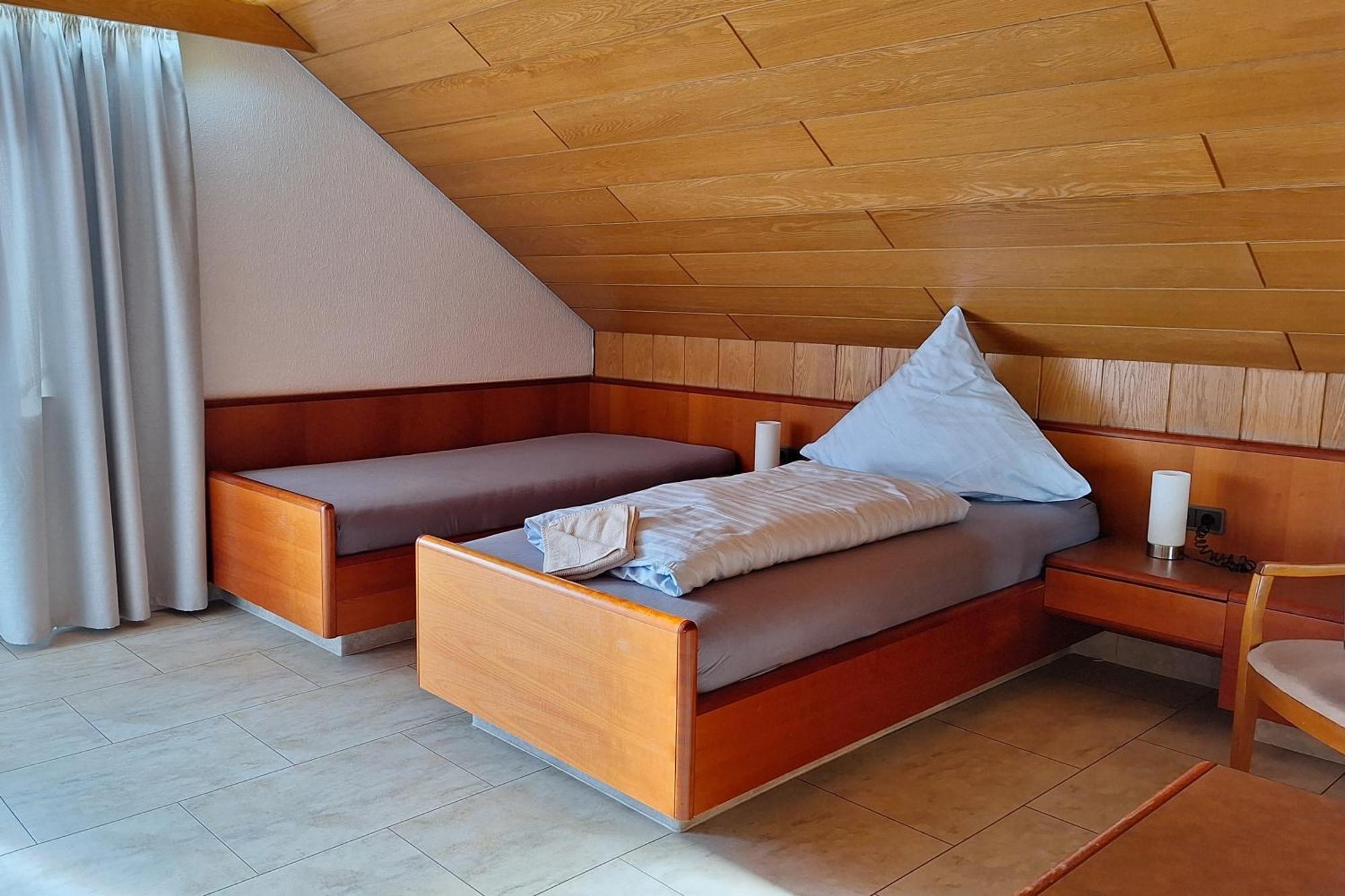 Hotel Garni Sebastian Kirrweiler  Екстериор снимка