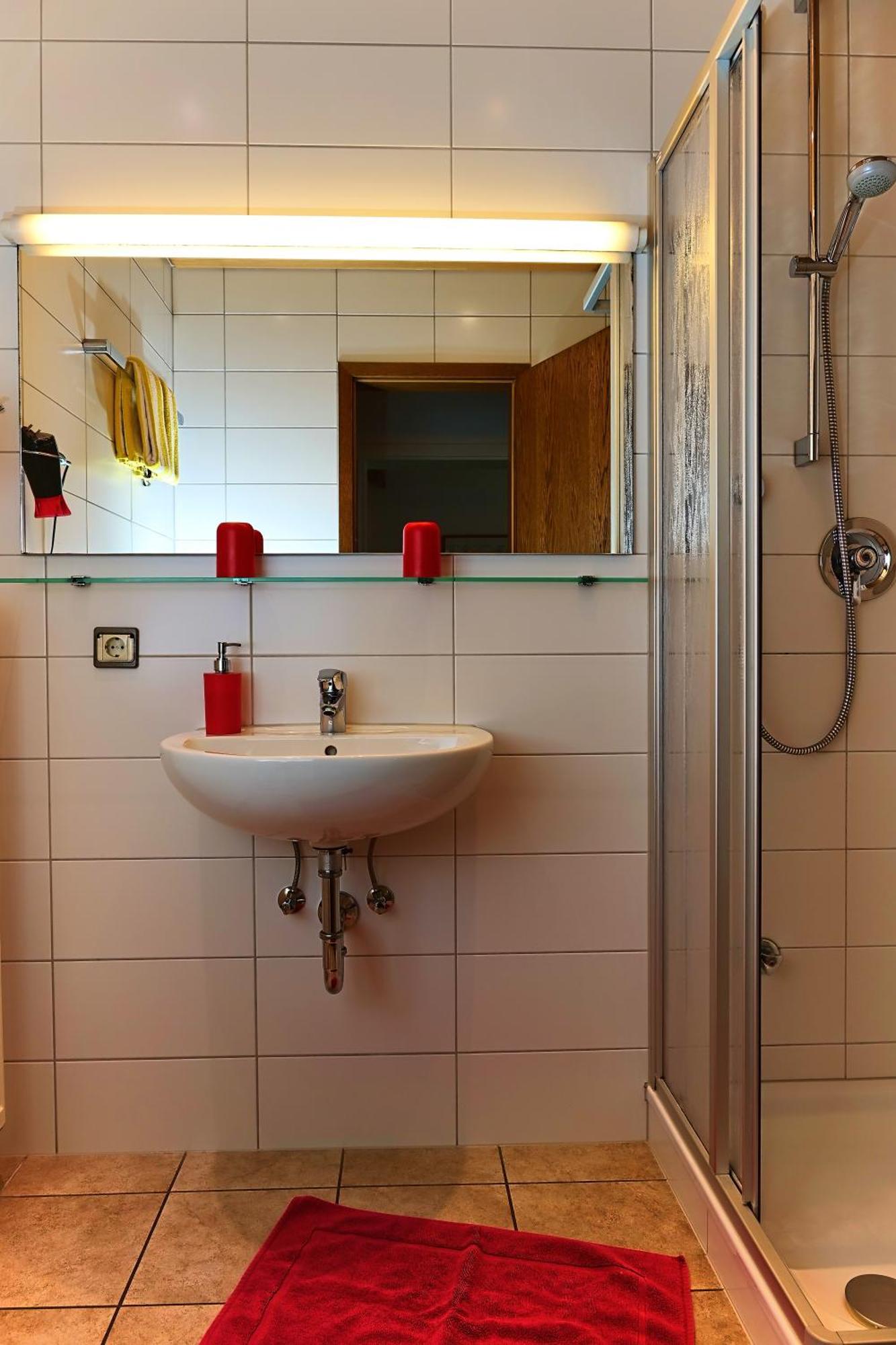 Hotel Garni Sebastian Kirrweiler  Екстериор снимка