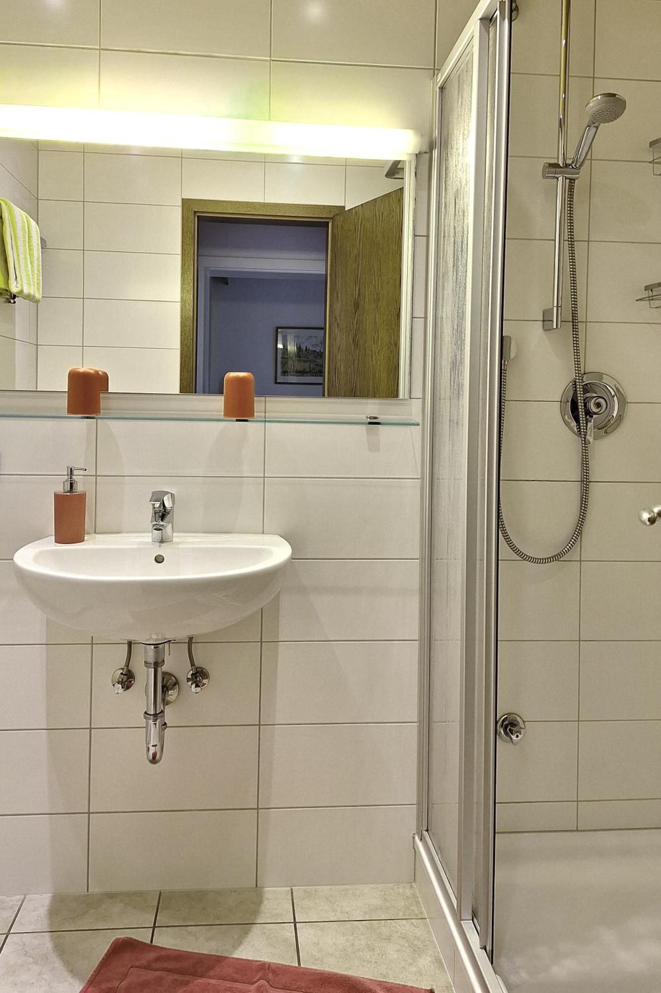 Hotel Garni Sebastian Kirrweiler  Екстериор снимка