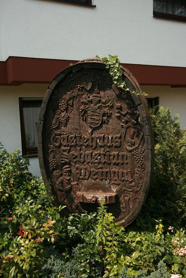Hotel Garni Sebastian Kirrweiler  Екстериор снимка
